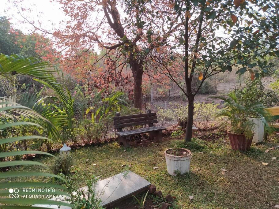 Lobville Homestay Karjat Ngoại thất bức ảnh